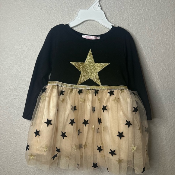 Toddler Girls Black and Gold Star Dress Size 12 Months NWT - Picture 1 of 6